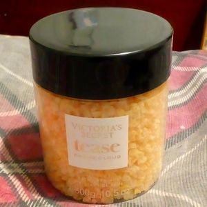 Brand New Victoria Secret Tease Creme Cloud